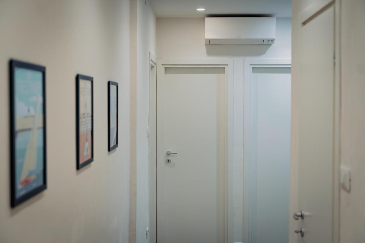 트리에스테 Centro Storico Moderno Trilocale Con Balcone 아파트 외부 사진