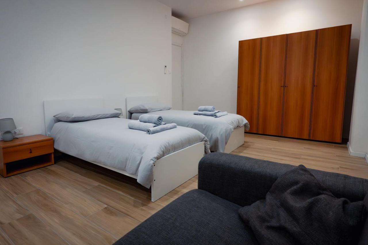 트리에스테 Centro Storico Moderno Trilocale Con Balcone 아파트 외부 사진
